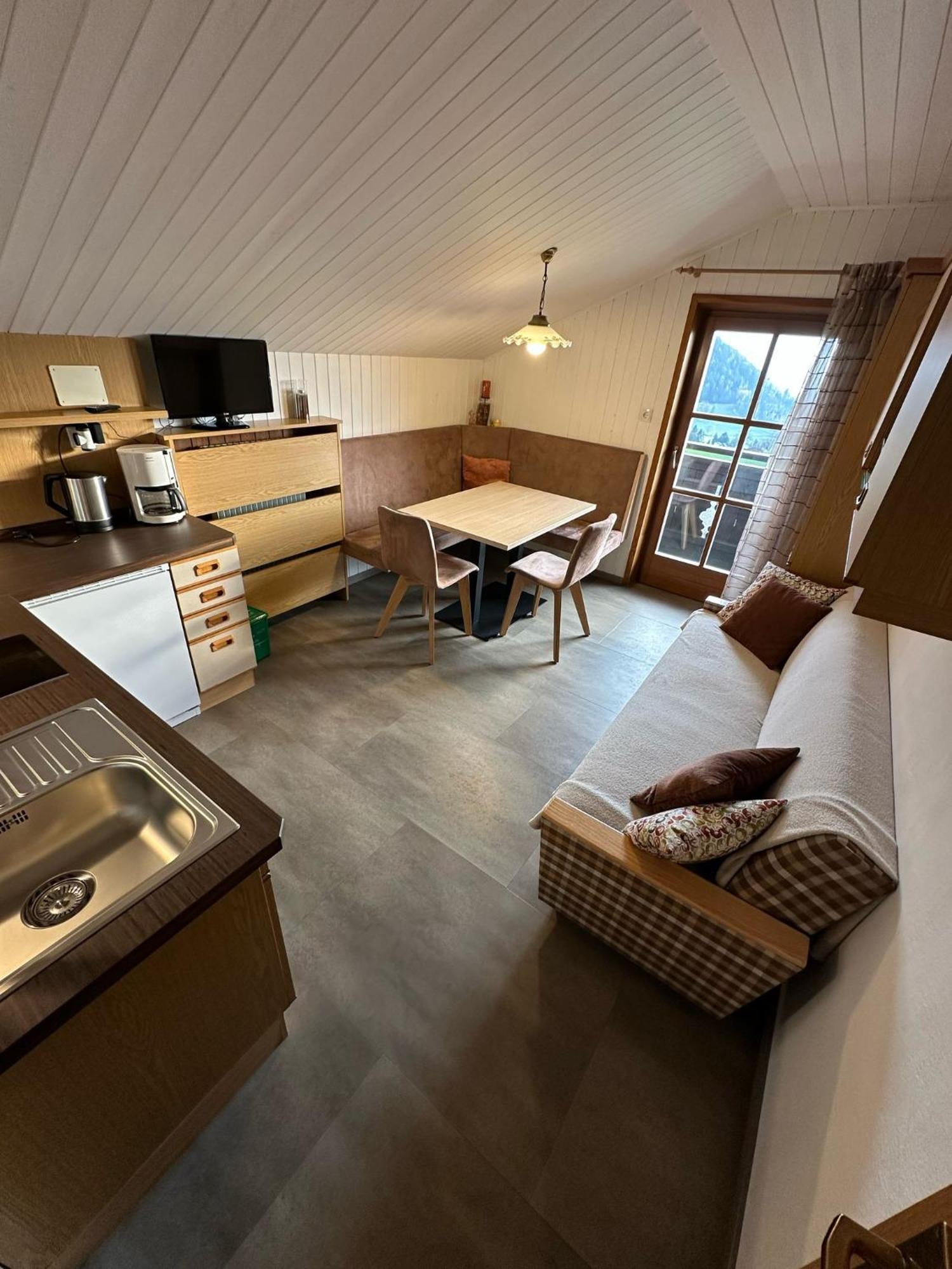 Alpenrose Apartment Meltina Bagian luar foto